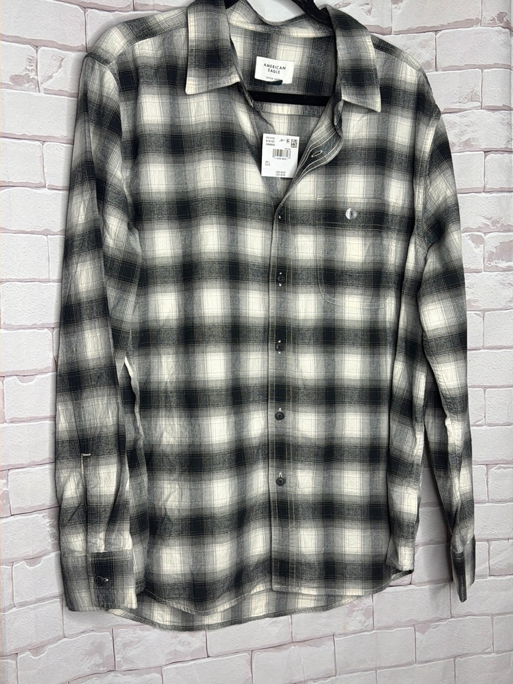 NWT American Eagle Super Soft Plaid Button Down Shirt Large Gray White Flannel